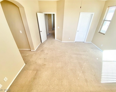 8836 Palm Creek Court - Photo Thumbnail 24