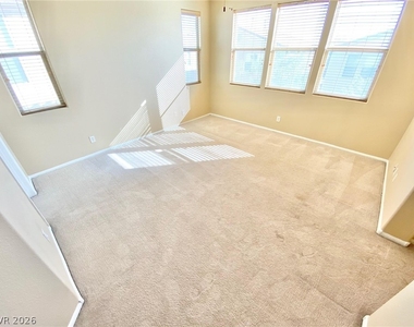 8836 Palm Creek Court - Photo Thumbnail 20