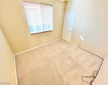 8836 Palm Creek Court - Photo Thumbnail 10