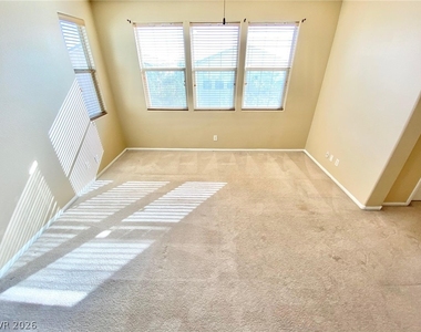 8836 Palm Creek Court - Photo Thumbnail 21