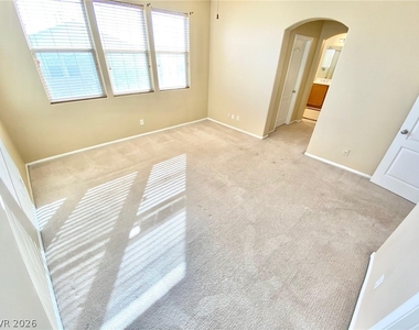 8836 Palm Creek Court - Photo Thumbnail 22