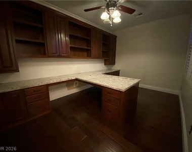 9337 Outer Banks Avenue - Photo Thumbnail 15