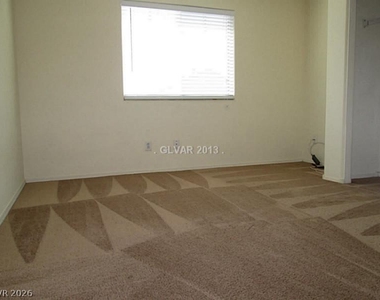 7612 Borealis Street - Photo Thumbnail 13