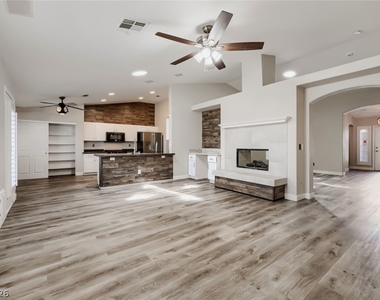 4407 Golden Palomino Lane - Photo Thumbnail 1