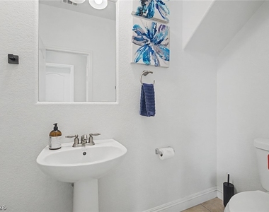 8136 Memory Lake Avenue - Photo Thumbnail 14