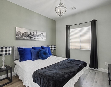 8136 Memory Lake Avenue - Photo Thumbnail 31