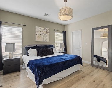 8136 Memory Lake Avenue - Photo Thumbnail 21