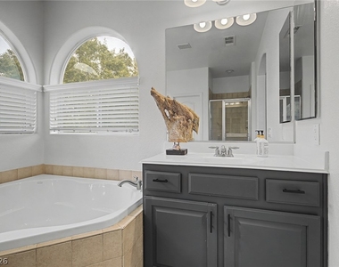 8136 Memory Lake Avenue - Photo Thumbnail 25