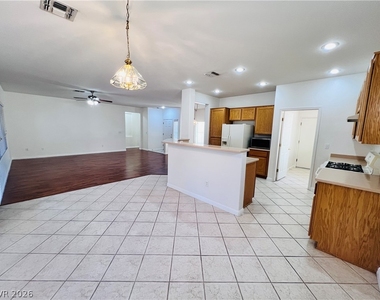 3047 Hickory Valley Road - Photo Thumbnail 7