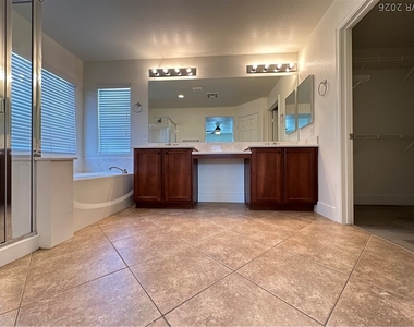 9283 Placer Bullion Avenue - Photo Thumbnail 19