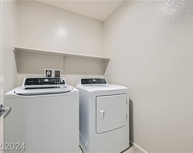 4393 Fire Glow Avenue - Photo Thumbnail 24