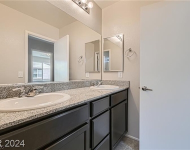 4393 Fire Glow Avenue - Photo Thumbnail 18