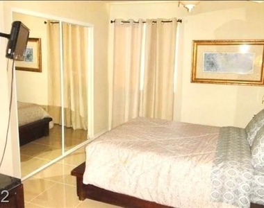 4361 Alexis Drive - Photo Thumbnail 6
