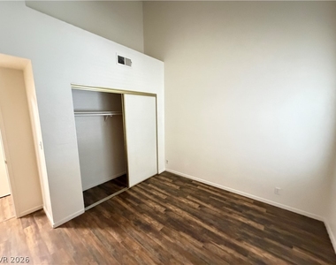 7241 Indian Creek Lane - Photo Thumbnail 19