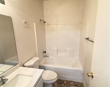7241 Indian Creek Lane - Photo Thumbnail 16