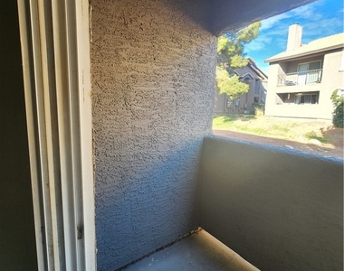 2750 S Durango Drive - Photo Thumbnail 24