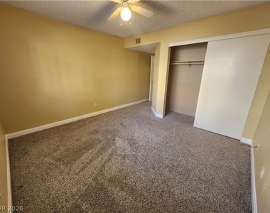 2750 S Durango Drive - Photo Thumbnail 21