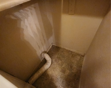 2750 S Durango Drive - Photo Thumbnail 17