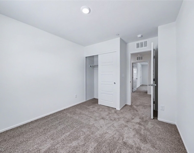 7368 Joanna Brook Street - Photo Thumbnail 14
