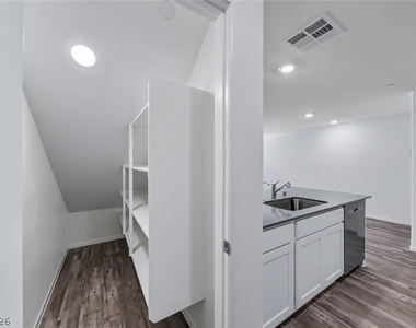 7368 Joanna Brook Street - Photo Thumbnail 8