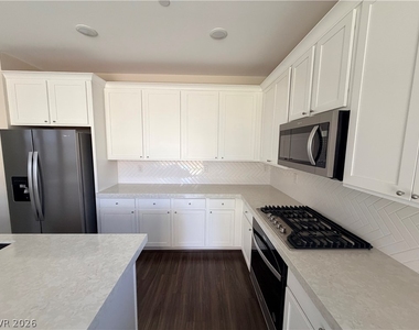 10661 Valletta Avenue - Photo Thumbnail 17