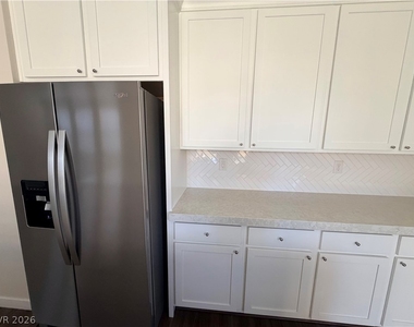 10661 Valletta Avenue - Photo Thumbnail 18