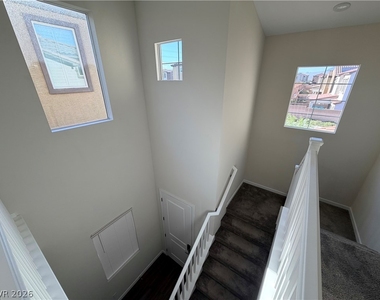 10661 Valletta Avenue - Photo Thumbnail 29