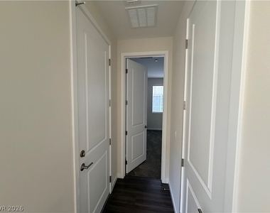 10661 Valletta Avenue - Photo Thumbnail 8