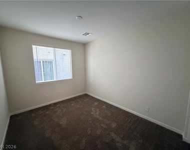 10661 Valletta Avenue - Photo Thumbnail 9