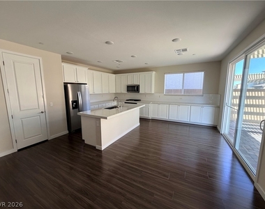 10661 Valletta Avenue - Photo Thumbnail 21