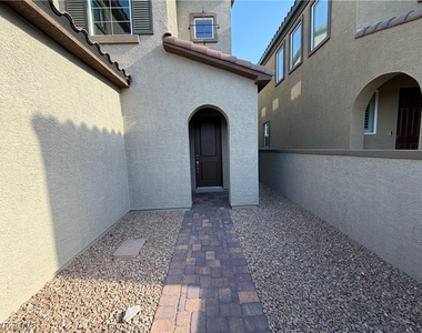 10661 Valletta Avenue - Photo Thumbnail 3