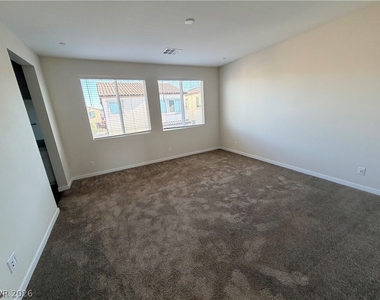 10661 Valletta Avenue - Photo Thumbnail 46
