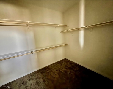 10661 Valletta Avenue - Photo Thumbnail 49