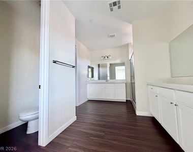 10661 Valletta Avenue - Photo Thumbnail 52
