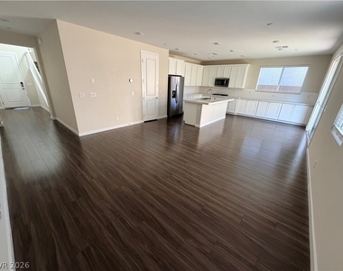10661 Valletta Avenue - Photo Thumbnail 14