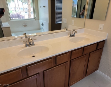 318 Glacier Meadow Road - Photo Thumbnail 30