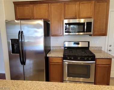 318 Glacier Meadow Road - Photo Thumbnail 13