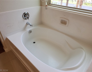 318 Glacier Meadow Road - Photo Thumbnail 31