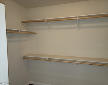 318 Glacier Meadow Road - Photo Thumbnail 33