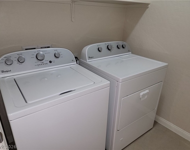 318 Glacier Meadow Road - Photo Thumbnail 21