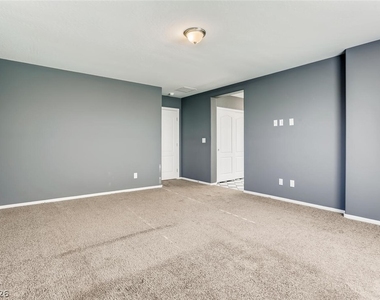 852 Royal Amethyst Way - Photo Thumbnail 15