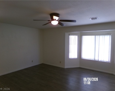809 Long Branch Drive - Photo Thumbnail 18