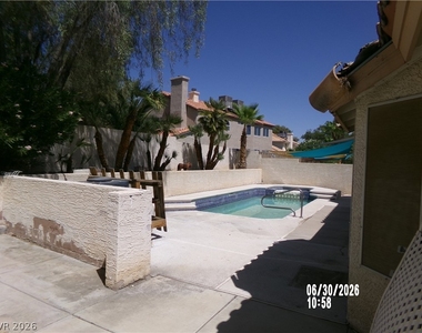 809 Long Branch Drive - Photo Thumbnail 37