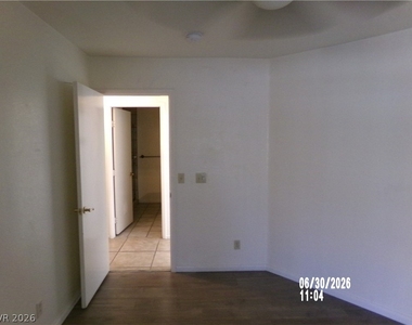 809 Long Branch Drive - Photo Thumbnail 25