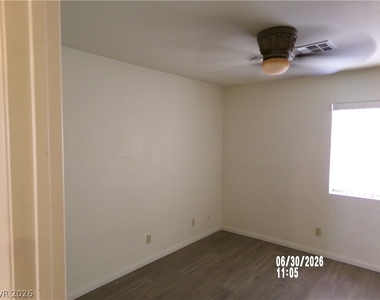 809 Long Branch Drive - Photo Thumbnail 21
