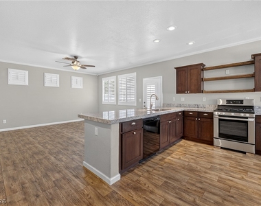 6777 Wormwood Lane - Photo Thumbnail 5