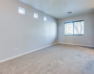 5225 Shreve Avenue - Photo Thumbnail 5