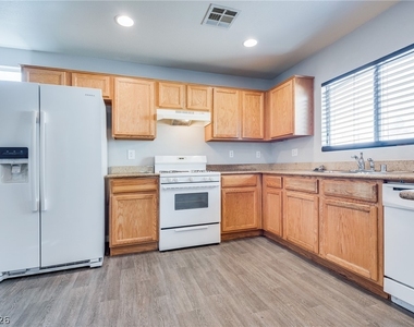 5225 Shreve Avenue - Photo Thumbnail 1