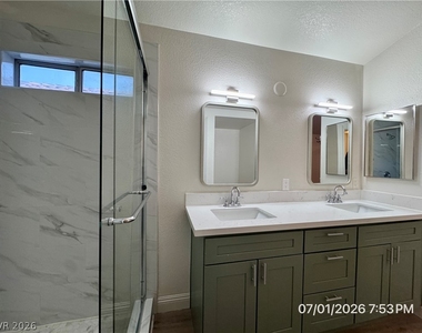 8405 Shady Shores Circle - Photo Thumbnail 18