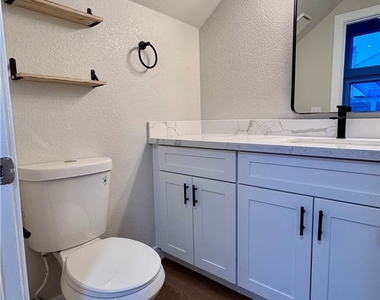 8405 Shady Shores Circle - Photo Thumbnail 24